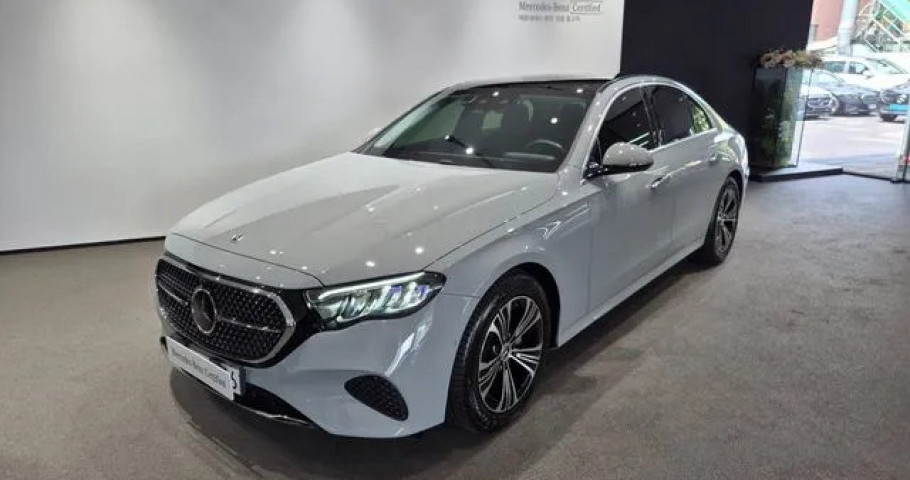 Mercedes-Benz E-Class 