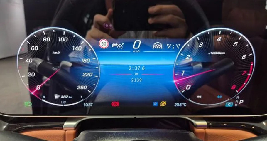 Mercedes-Benz S-Class 
