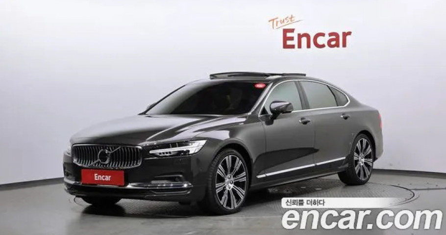 Volvo S90 