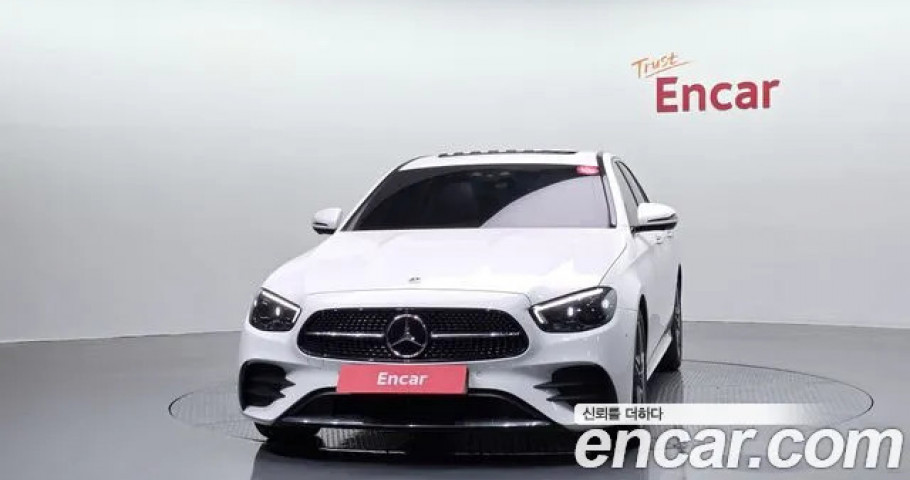 Mercedes-Benz E-Class 