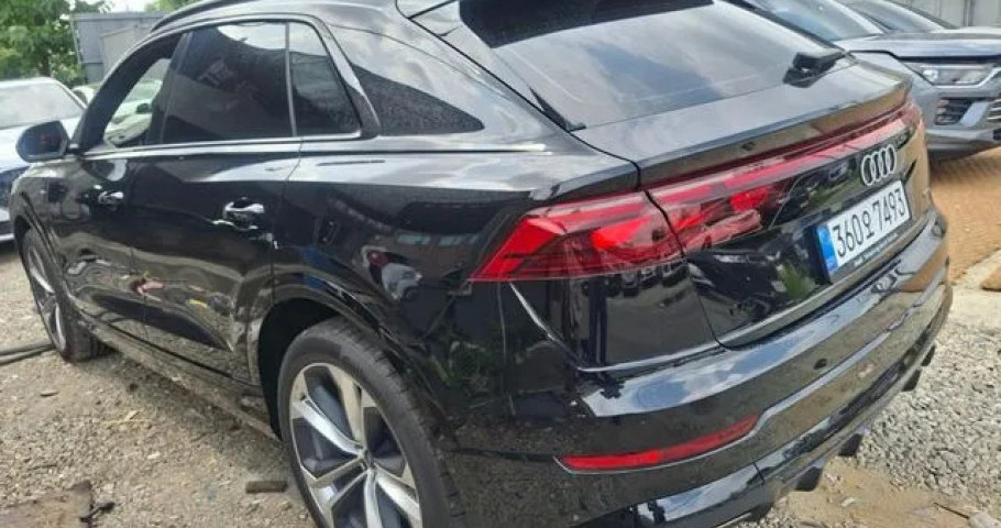 Audi Q8 