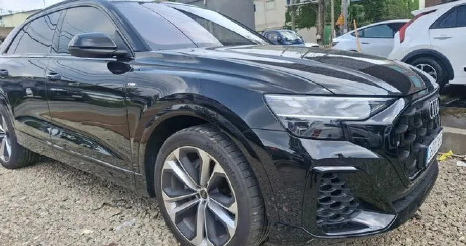 Audi Q8 