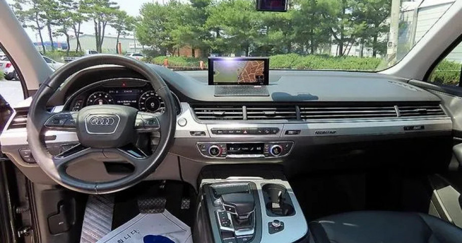 Audi Q7 