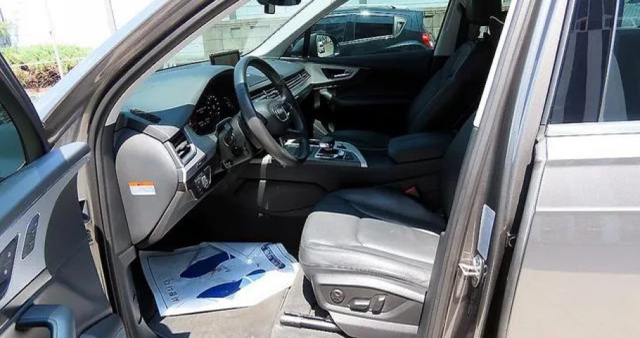Audi Q7 