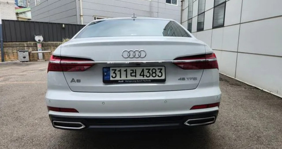 Audi A6 