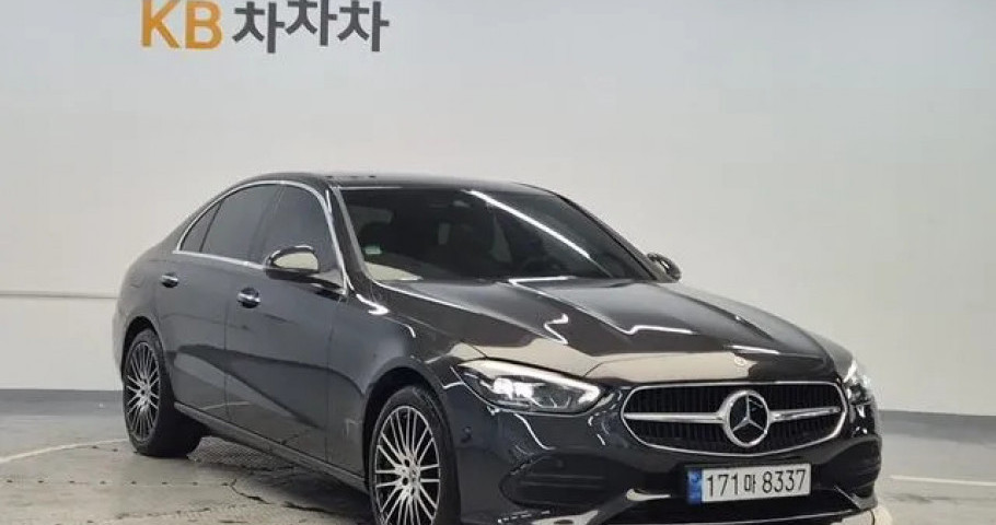 Mercedes-Benz C-Class 