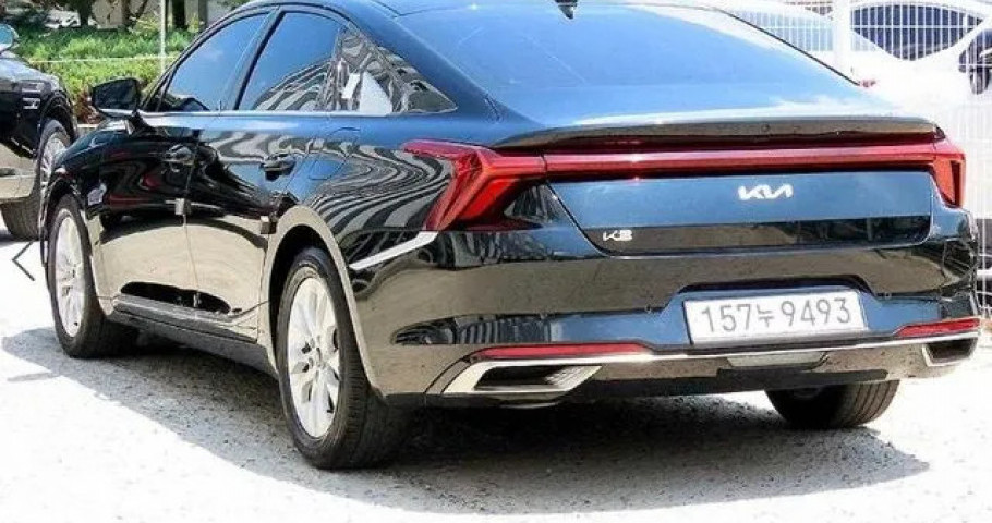 Kia K8 