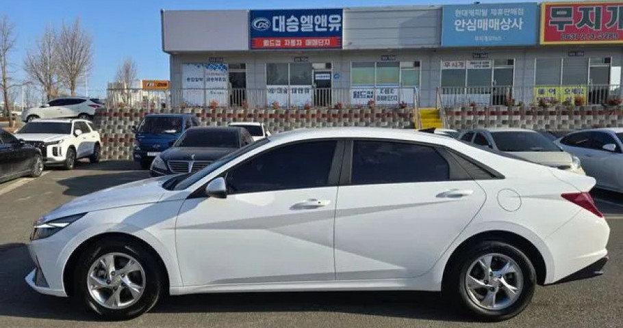 Hyundai Avante (Elantra) 