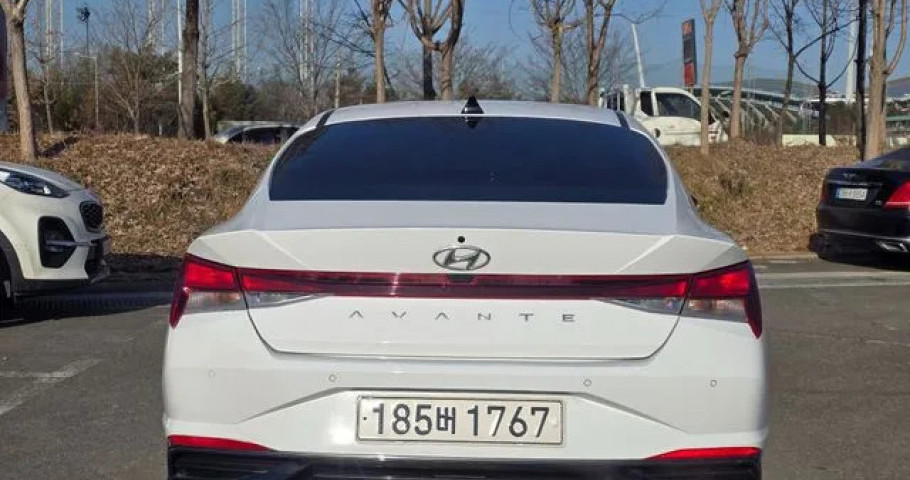 Hyundai Avante (Elantra) 