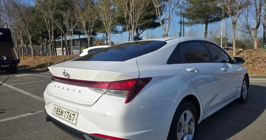 Hyundai Avante (Elantra) 
