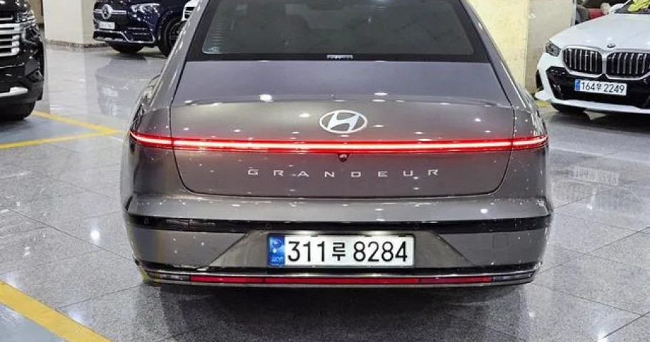 Hyundai Grandeur 