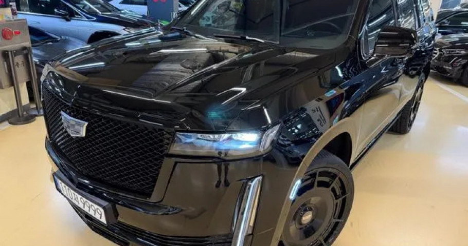 Cadillac Escalade 