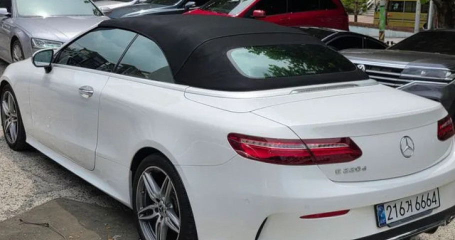 Mercedes-Benz E-Class 