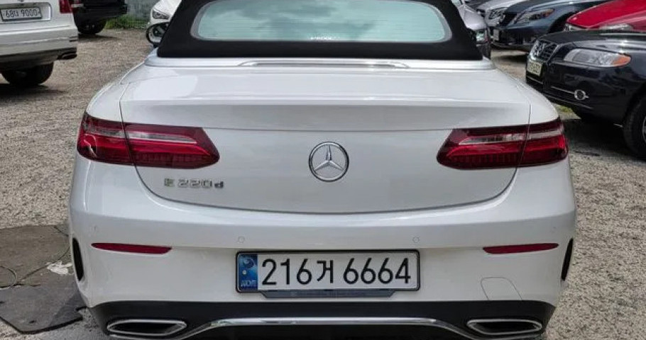 Mercedes-Benz E-Class 