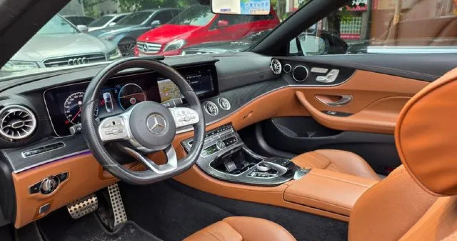 Mercedes-Benz E-Class 