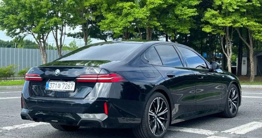Bmw 5-Series 