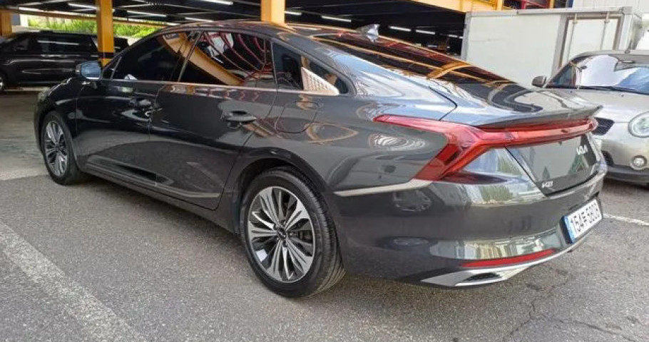 Kia K8 