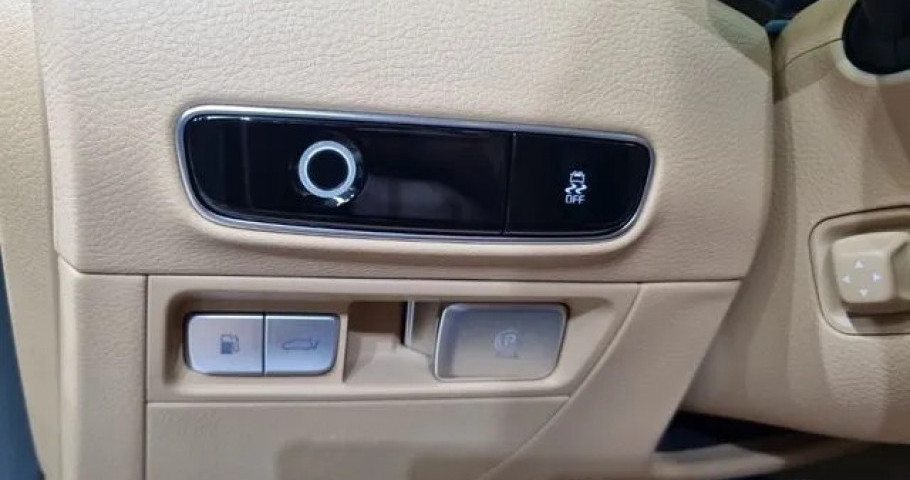 Kia K9 