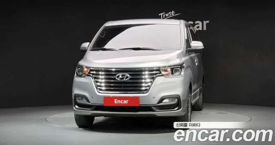 Hyundai Starex 
