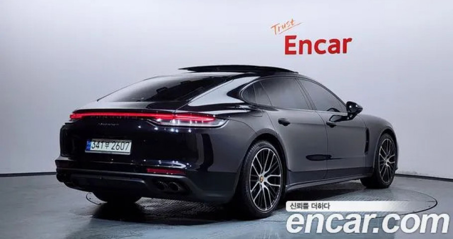 Porsche Panamera 