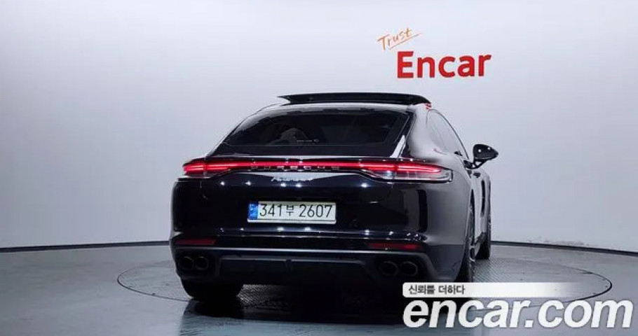 Porsche Panamera 