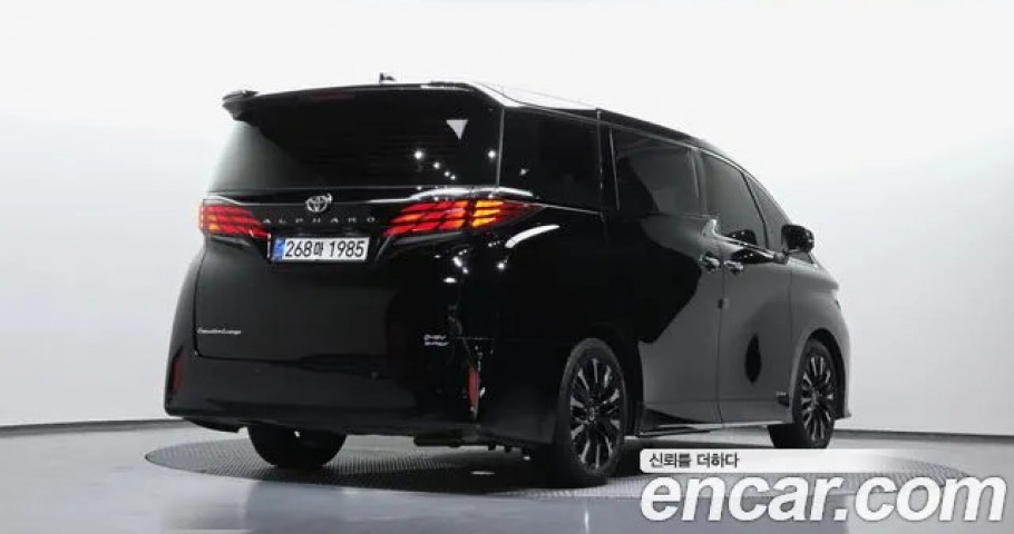 Toyota Alphard 