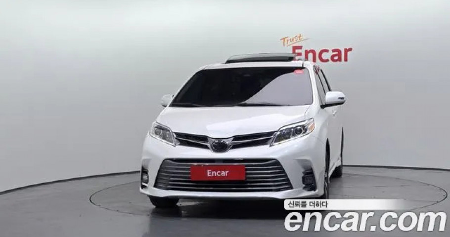 Toyota Sienna 