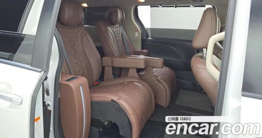 Toyota Sienna 