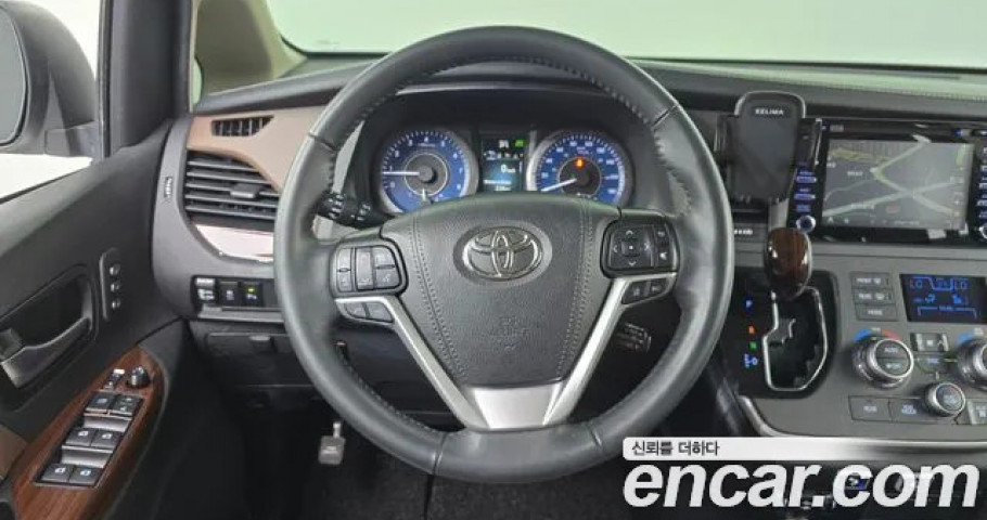 Toyota Sienna 