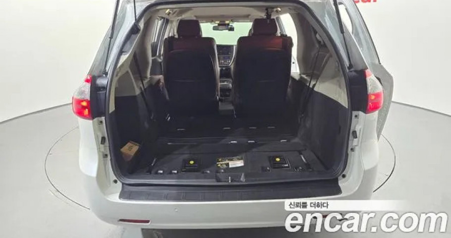 Toyota Sienna 