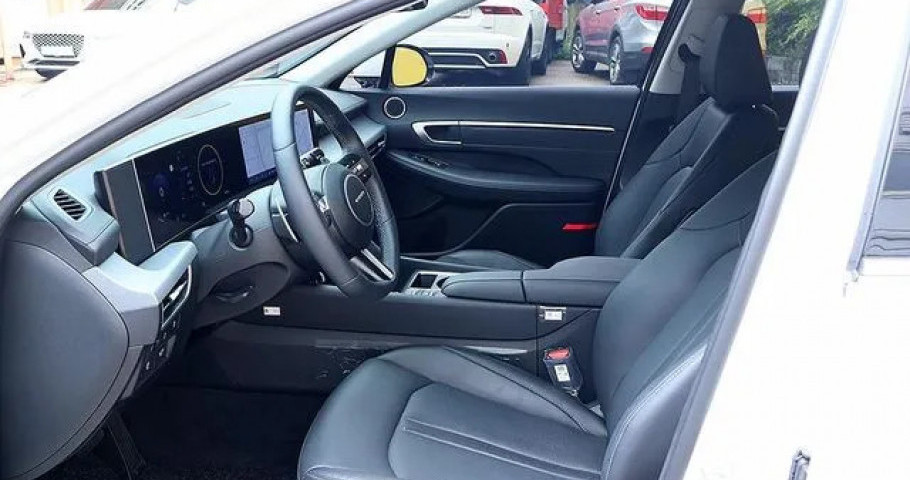 Hyundai Sonata 