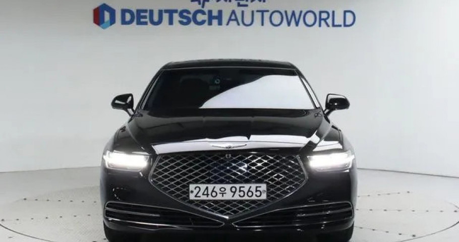 Genesis G90 