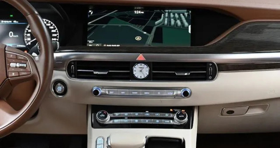 Genesis G90 