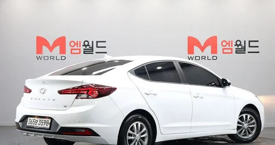 Hyundai Avante (Elantra) 