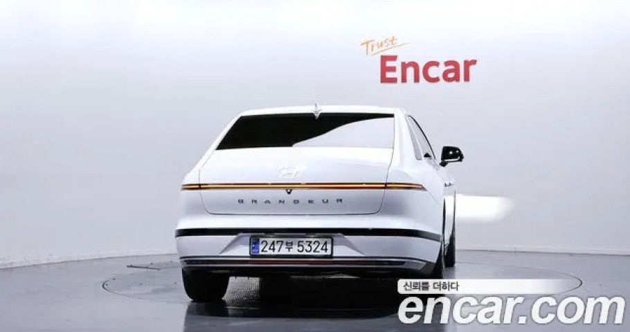 Hyundai Grandeur 