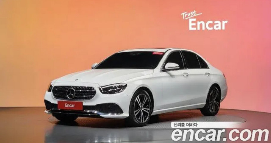 Mercedes-Benz E-Class 