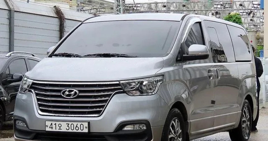 Hyundai Starex 