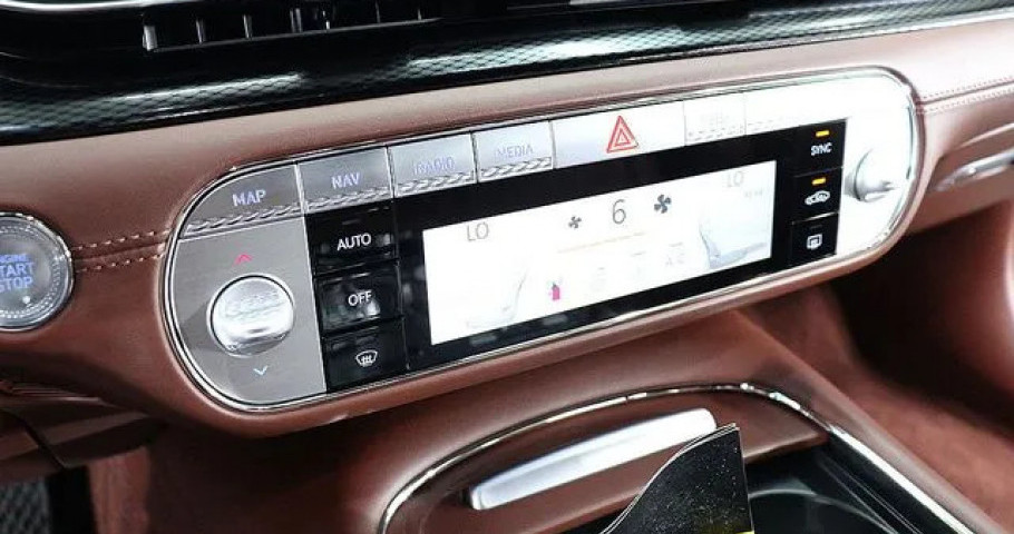 Genesis G90 