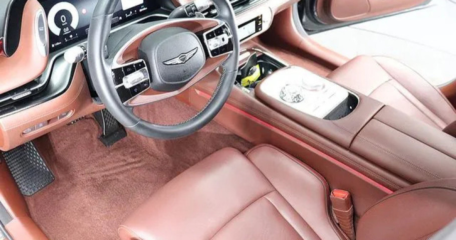 Genesis G90 