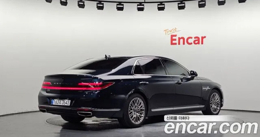 Genesis G90 