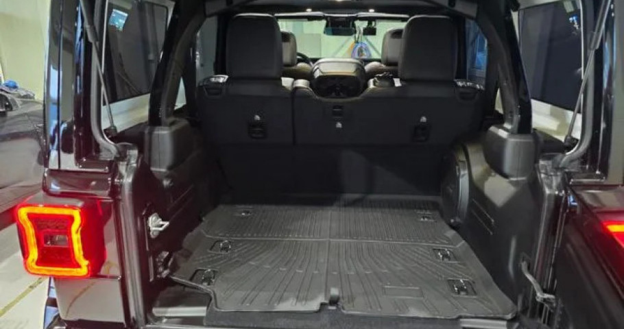 Jeep Wrangler 