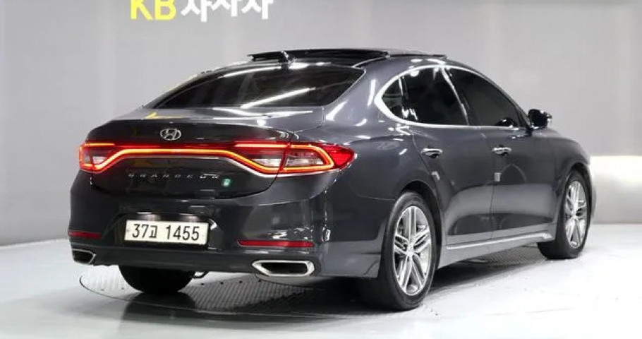 Hyundai Grandeur 