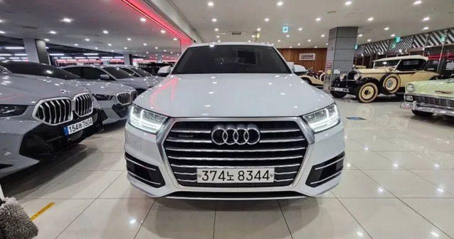 Audi Q7 