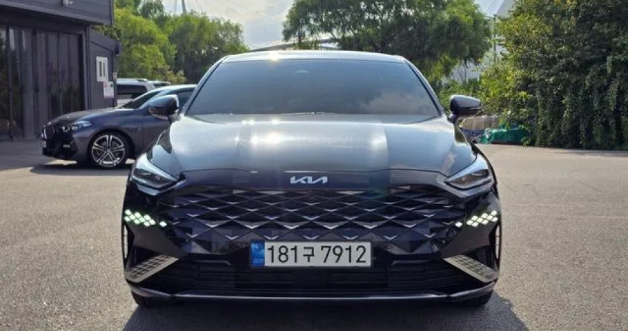 Kia K8 