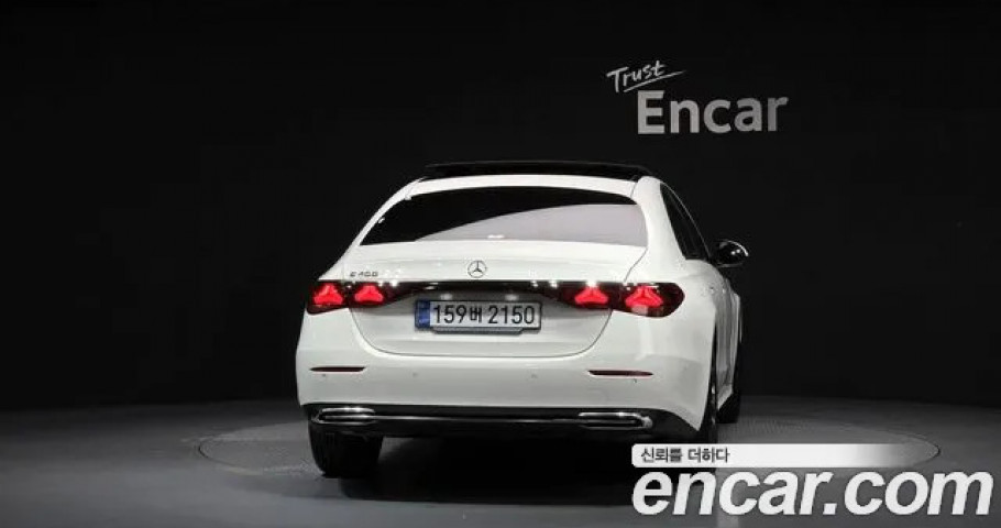 Mercedes-Benz E-Class 