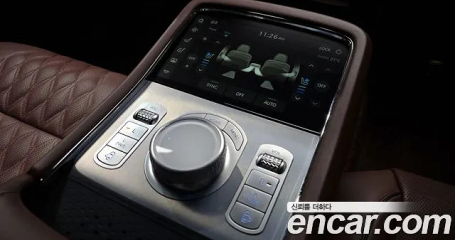 Genesis G90 