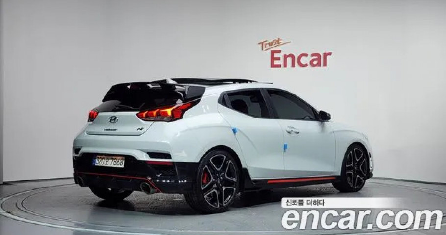 Hyundai Veloster 