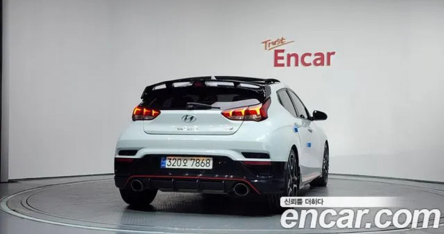 Hyundai Veloster 