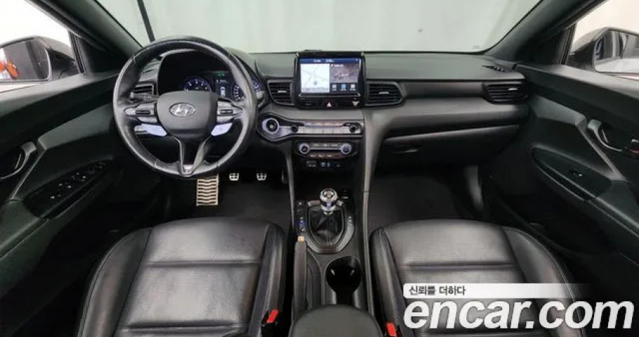 Hyundai Veloster 