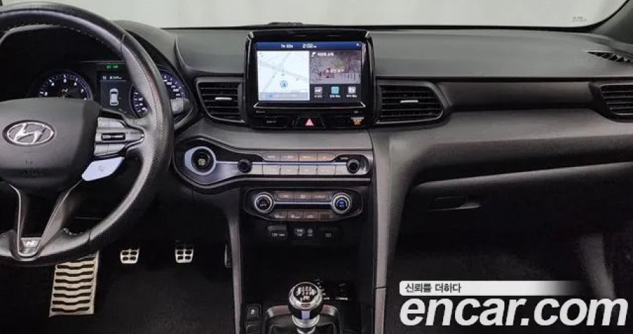 Hyundai Veloster 